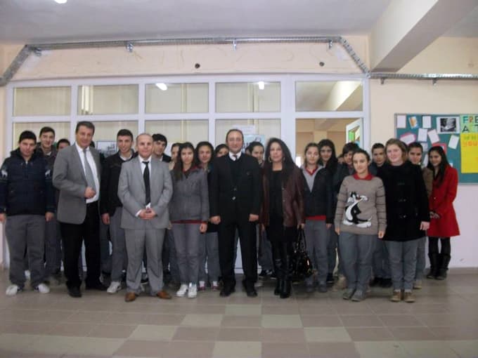 Av. Epözdemir, liselilere insan haklarını anlattı