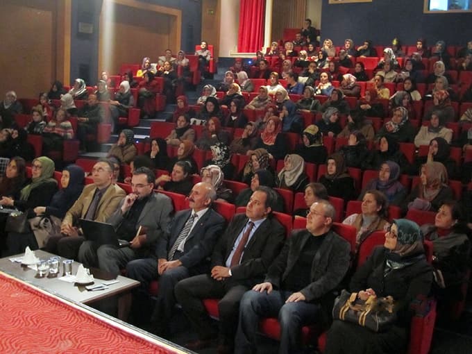 "Sır, anne ve babada gizli"