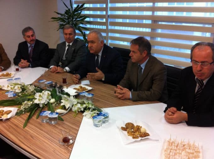 MHP'li Ünver, "Sakarya için yeni sayfa açılacak"