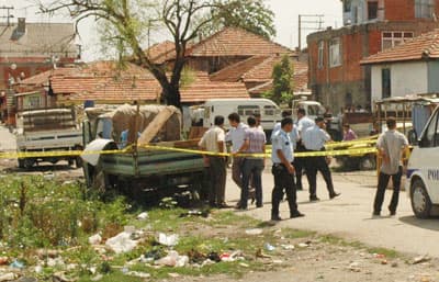 Bir Şahıs Kamyonetinde Ölü Bulundu