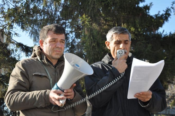KESK üyeleri, memur için yapılan zamma tepki gösterdi