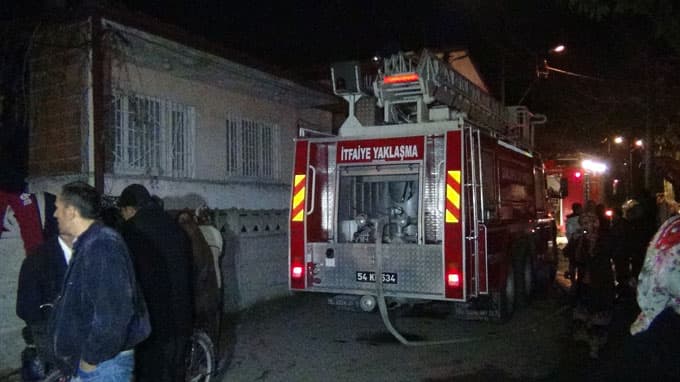 7 kişilik aile yanmaktan son anda kurtuldu