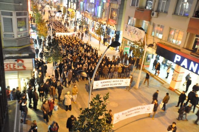 Alperenler, Muhsin Yazıcıoğlu için yürüdü
