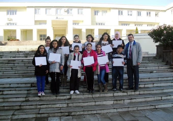 Öğrencilerden devlet büyüklerine yeni yıl tebrik kartı
