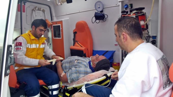 Kamyonun çarptığı LPG tankeri, şarampole yuvarlandı