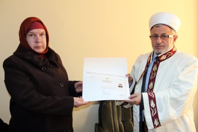 Sakarya Müftülüğü'nde duygulandıran ihtida merasimi