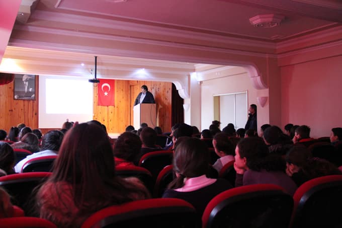 Türk Beyin Takımı, Fatih İlkokulu'nda seminer verdi