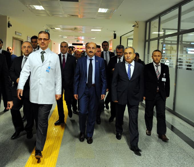  Sağlık Bakanı Müezzinoğlu, SEAH'ta