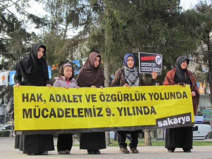 "AK Parti de kendi özeleştirisini yapmalıdır"