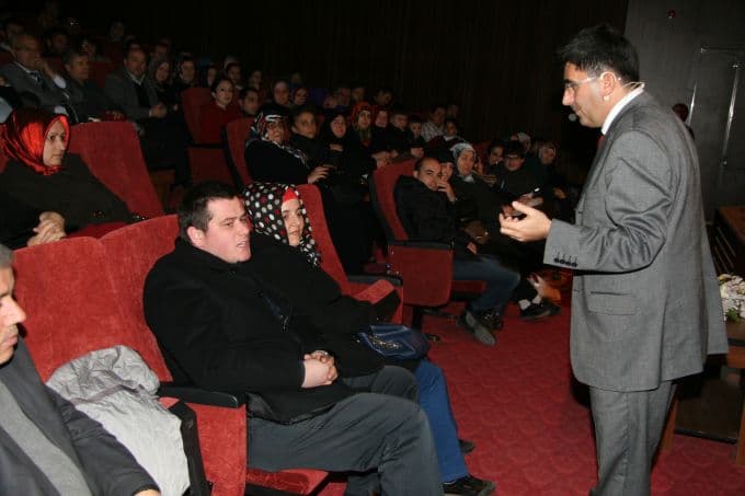 "Kadınlarda en fazla çalışan kas, çenedir"