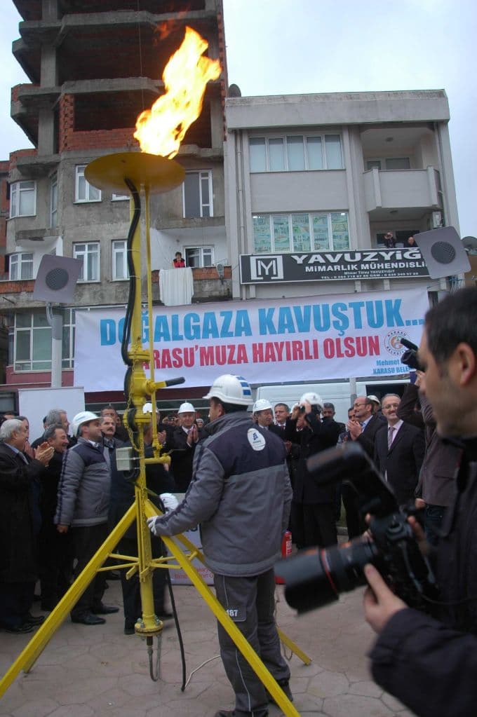 Karasu doğalgaza kavuştu