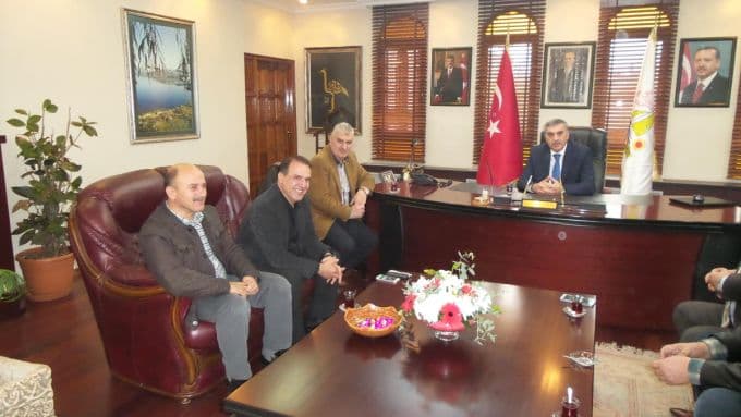 Başkan Uslu'ya bıçaklı saldırı