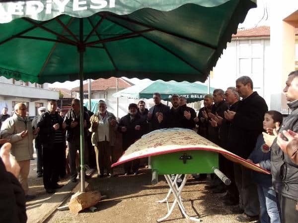 102 yaşındaki Fatma Nine hayatını kaybetti