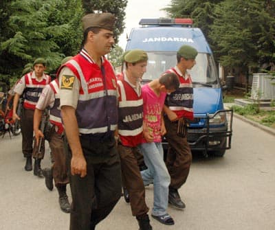Çaycı Cinayetinin Zanlıları Tutuklandı