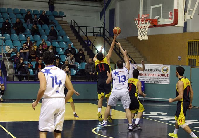 Büyükşehir Belediyesi Basketbol Takımı 8'de 8 yaptı