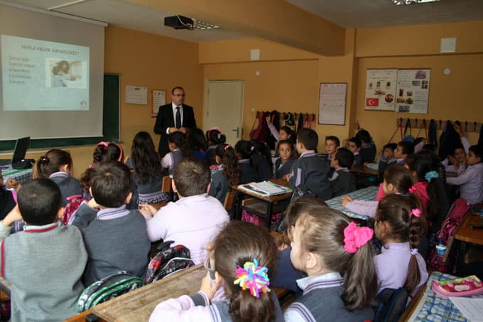 SASKİ'den bilinçli su kullanımı eğitimi