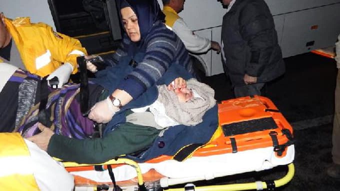 Midibüs TIR'a çarptı: 10 yaralı
