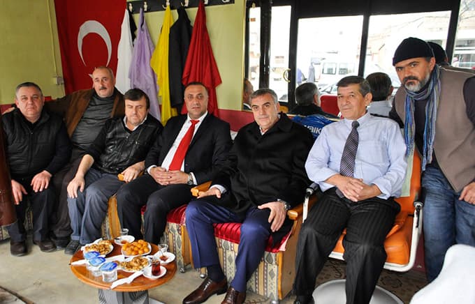 Başkan Toçoğlu, esnafı geziyor