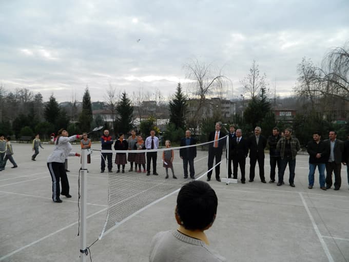 5 köye badminton sahası yapıldı