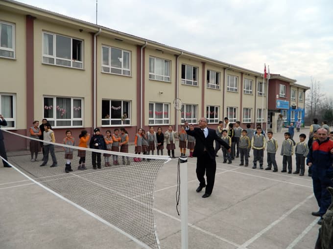 5 köye badminton sahası yapıldı