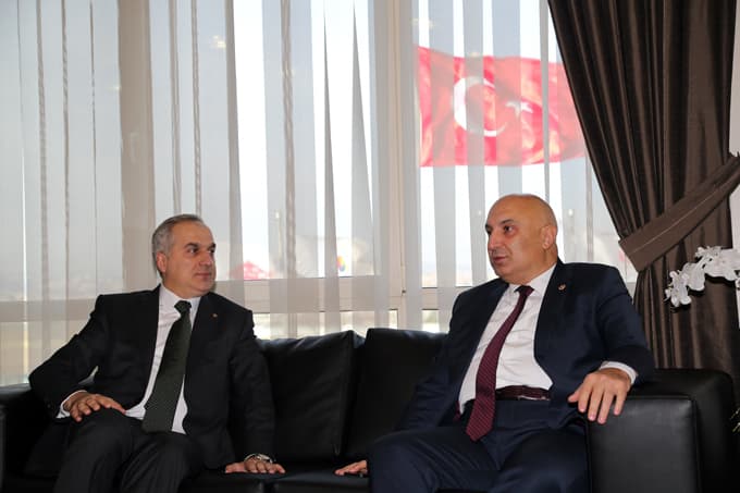 CHP Milletvekili Engin Özkoç, SATSO'da