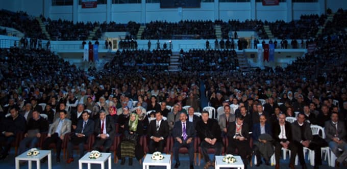 Peygamber yoluna koştular