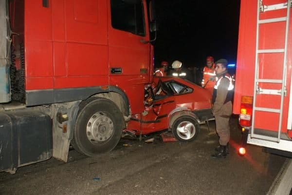 Sapanca'da zincirleme kaza: 2 ölü, 3 yaralı!