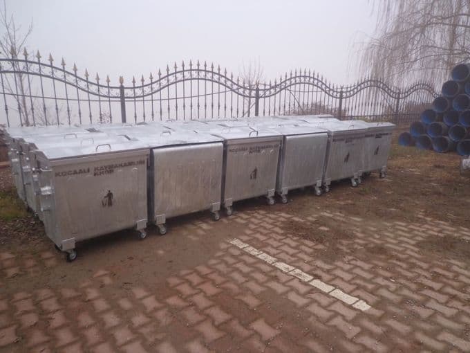 Kocaali'de, katı atıklar için çöp konteynırları alındı
