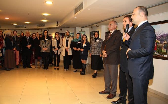 Kursiyerlerin yaptığı resimlerin sergisi AKM'de açıldı