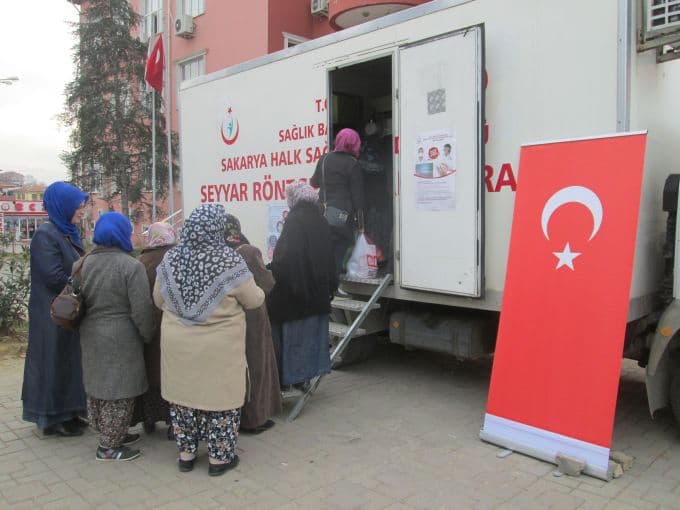 Ferizlili vatandaşlar, vereme karşı bilgilendiriliyor
