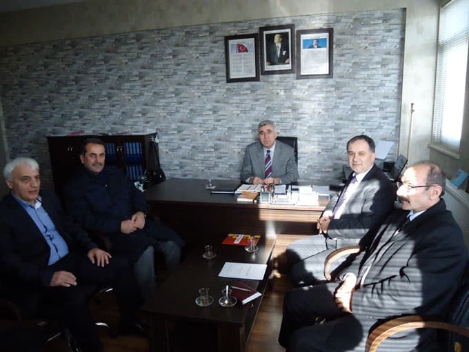 Yakup Alaylı köyleri karış karış geziyor