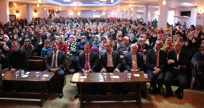 İlahiyatçı Mustafa Karataş, Kocaalili vatandaşlarla buluştu