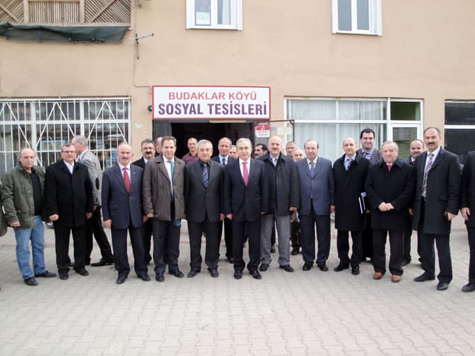 Sosyal Yardımlaşma Vakfı toplantısı Budaklar Köyü'nde yapıldı