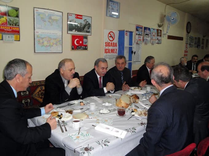 Sosyal Yardımlaşma Vakfı toplantısı Budaklar Köyü'nde yapıldı