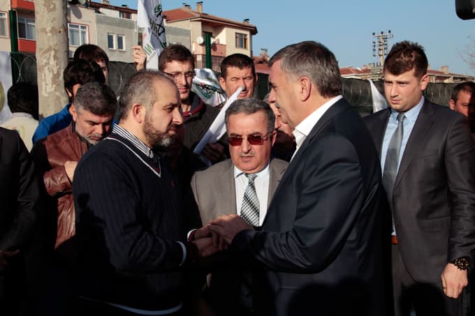 Suriye'ye yardım için 5 TIR daha yola çıktı