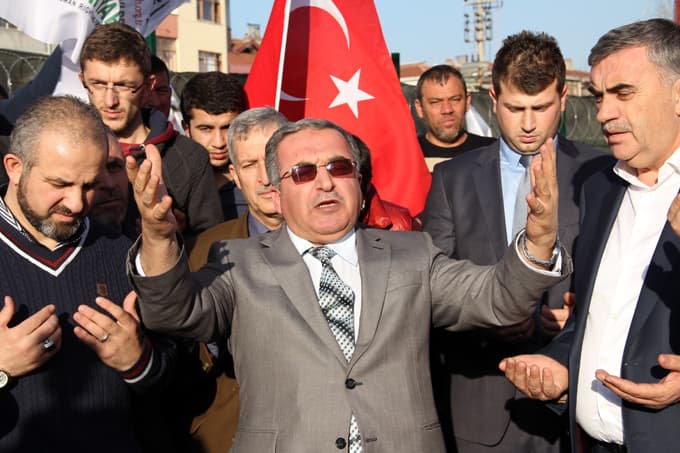 Suriye'ye yardım için 5 TIR daha yola çıktı