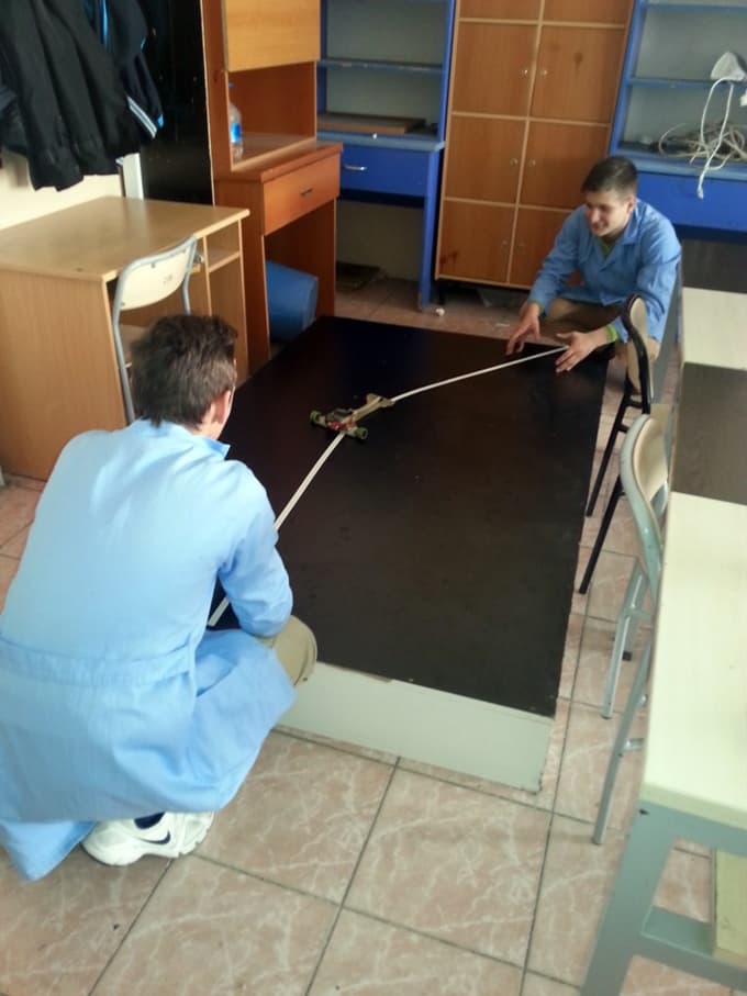 EML'de robot kulübü öğrencileri, proje çalışmalarına başladı
