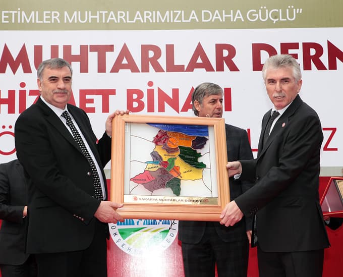 Muhtarlar Derneği Hizmet Binası açıldı
