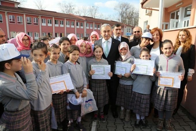 Sakarya'da 181 bin öğrenci karne aldı