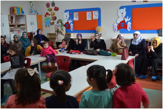 Fatih Çocuk Akademisi'nde ilk karne heyecanı
