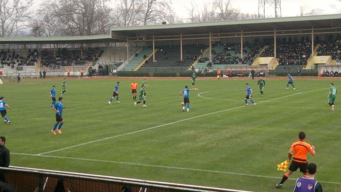 Sakaryaspor fırsat tepti