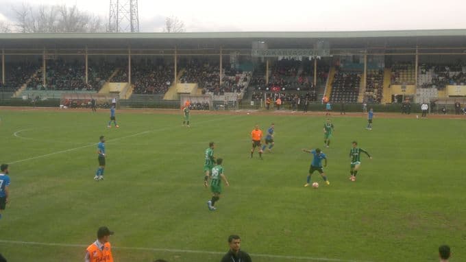 Sakaryaspor fırsat tepti