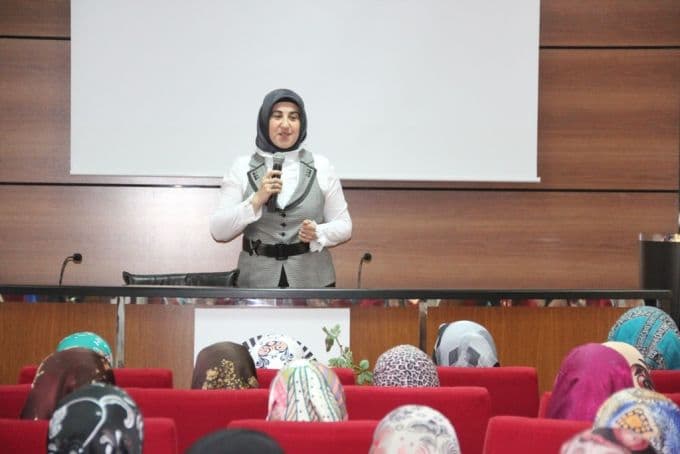 Sakarya Müftülüğü'nden 'Hayat Yolculuğunda Aile' semineri