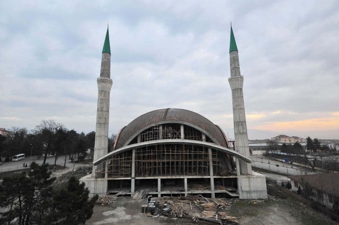 56 metrelik kubbeye, 5 metrelik alem