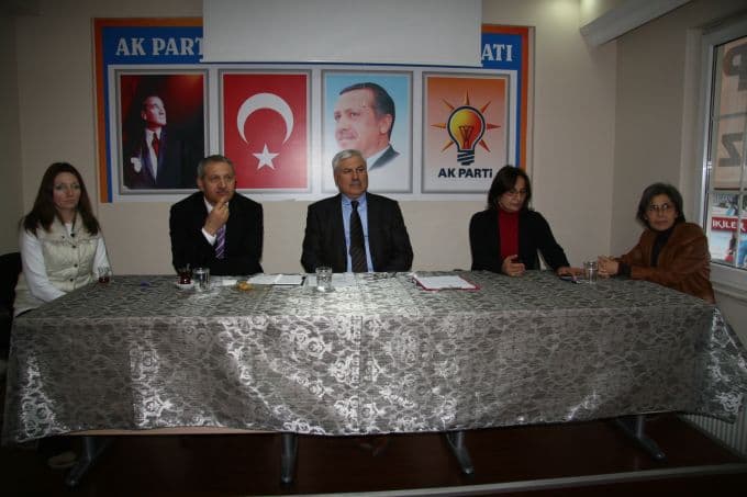 Başkan Dişli, "Eski Türkiye'yi unutmayalım"