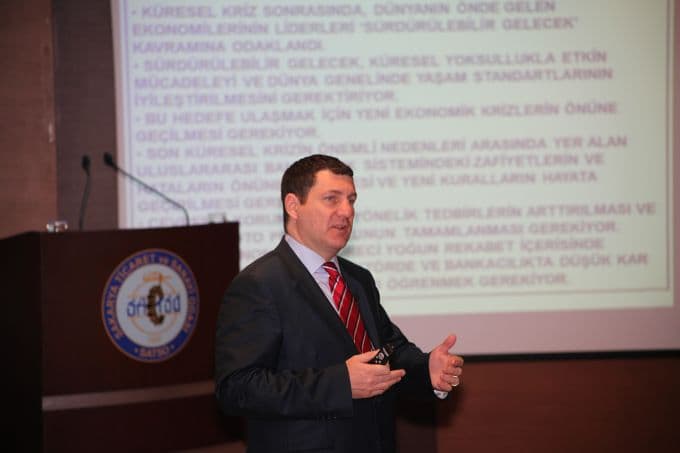 Prof. Dr. Kerem Alkin'den ekonomi konferansı