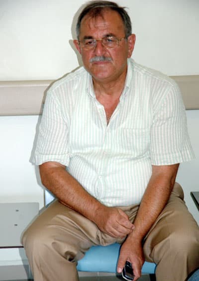 Yazar Ömer Lütfi Mete Kalp Krizi Geçirdi