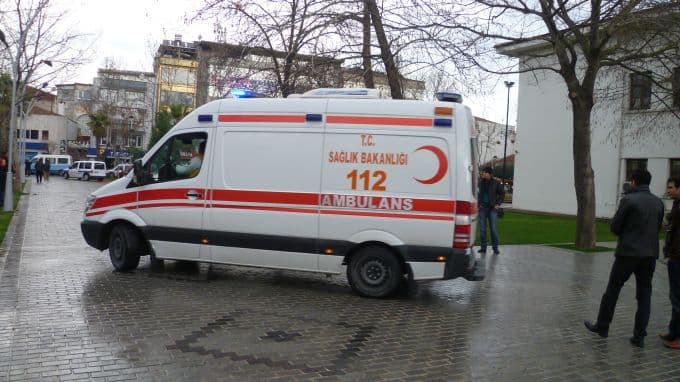 İşsiz kalınca kendini yakmak istedi