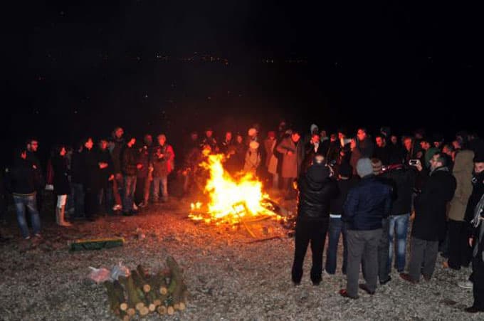 Çevrecilerden Sapanca Gölü için protesto