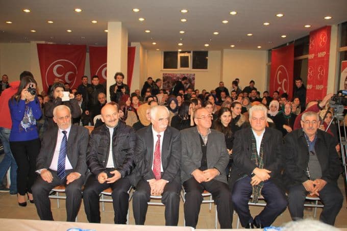 Sapanca'da 40 kişi MHP'ye katıldı